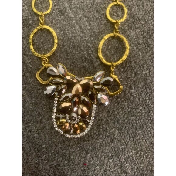 Bejeweled Necklace - Picture 3 of 6